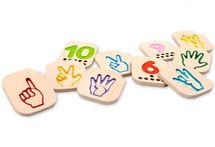 Hand Sign Numbers 1-10 PT5655 Plan Toys, The green company 1