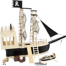 Pirate Ship in wood LE12411 Plan Toys, The green company 1