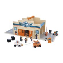 Wooden Garage Cross Roads J05918 Janod 1