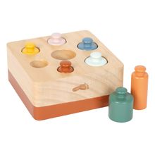 Montessori insertion game with cylinders LE12932 Small Foot company 1