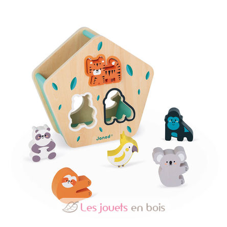 Animal shapes wooden sorting box J08612 Janod 1