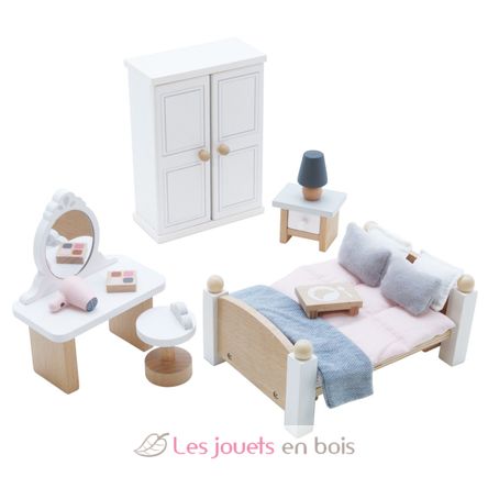 Bedroom set for dolls house TV-ME057 Le Toy Van 1