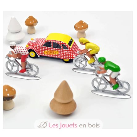 Citroën 2CV and 3 cyclists NO-318993 Norev 2