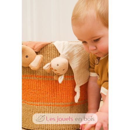 Leonie giraffe doudou and rattle EG120819 Egmont Toys 3