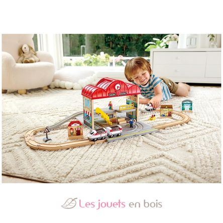 Portable Train Station Set HA-E3877 Hape Toys 4