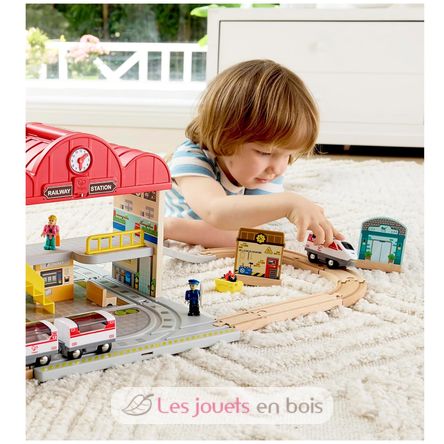 Portable Train Station Set HA-E3877 Hape Toys 5