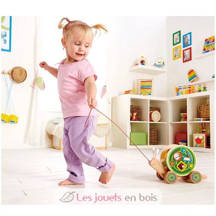 Walk-a-long snail HA-E0349 Hape Toys 2