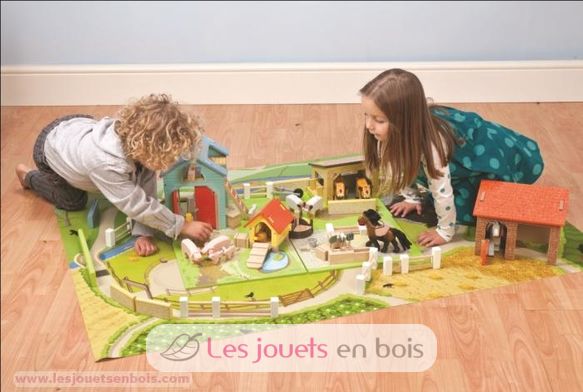 Farm playmat LTV424-3105 Le Toy Van 2