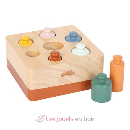 Montessori insertion game with cylinders LE12932 Small Foot company 1