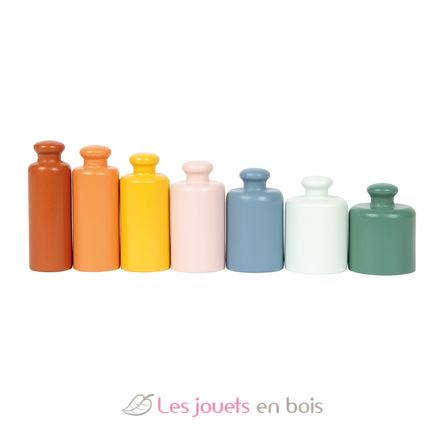 Montessori insertion game with cylinders LE12932 Small Foot company 4