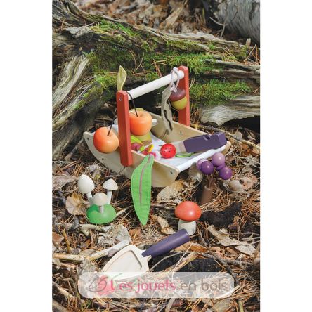 Wild Wood Foraging Trug TL8294 Tender Leaf Toys 9