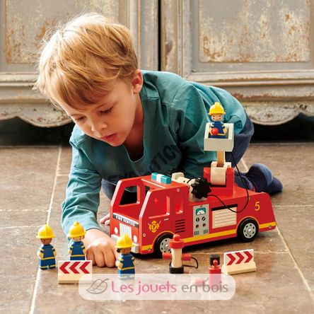 Fire engine with firefighters TL8367 Tender Leaf Toys 2