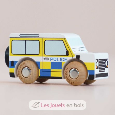 Car Bobby No 40 TV-GT250 Le Toy Van 3
