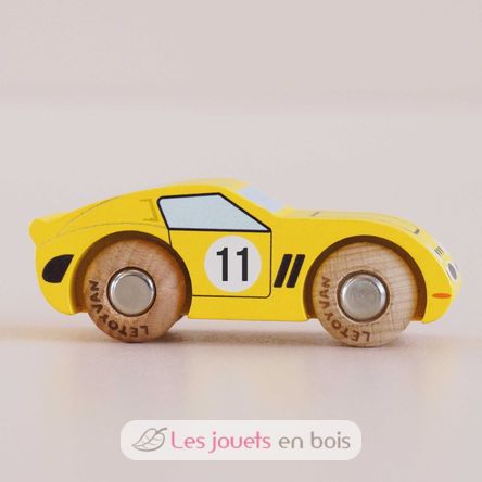 Car Luca No 24 TV-GT135 Le Toy Van 4
