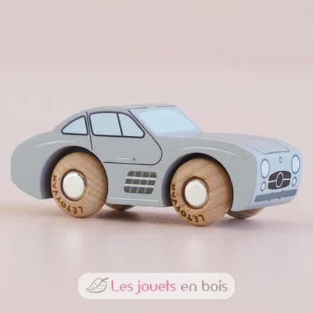 Car Mavis No 15 TV-GT85 Le Toy Van 3